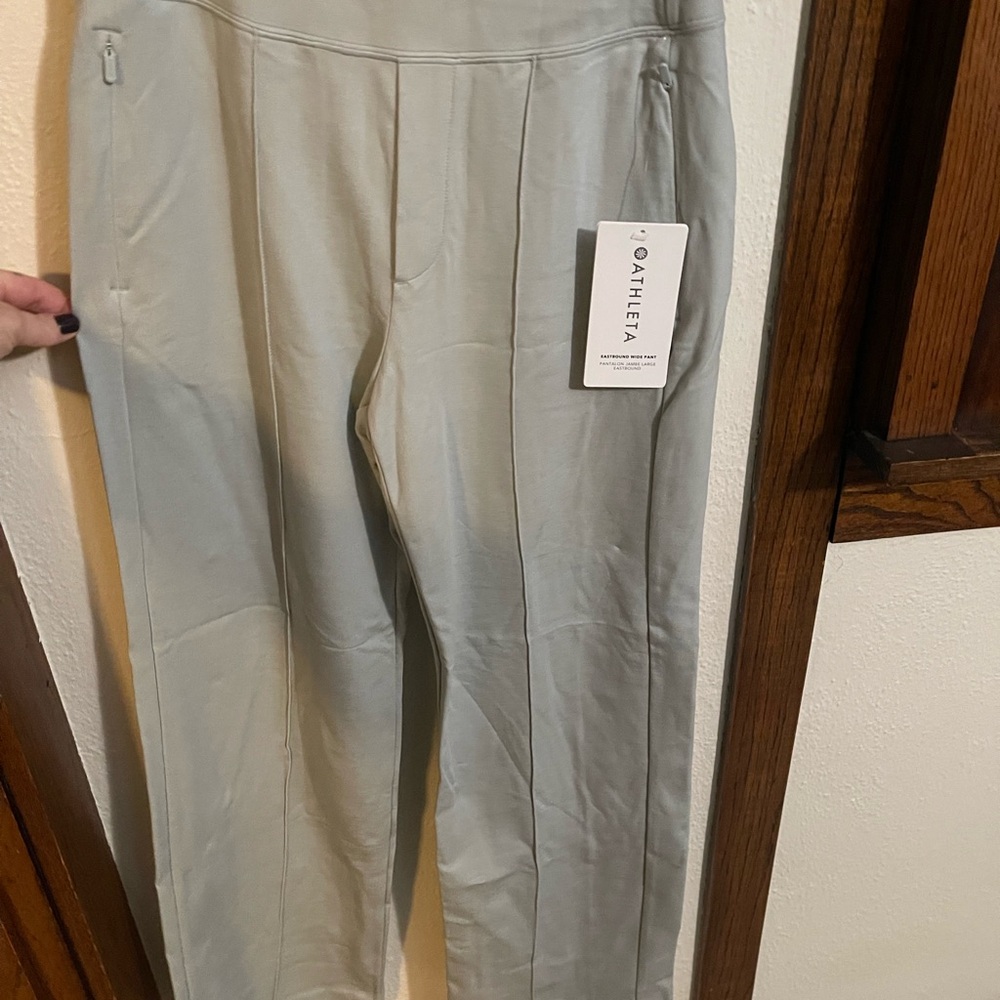 Athleta Women’s Wide Pant